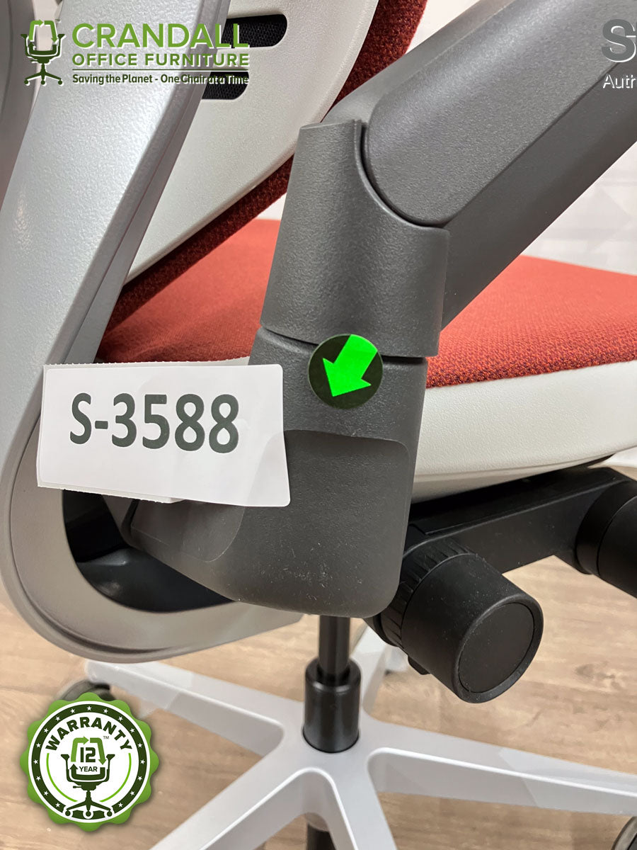 S-3588 - Steelcase Gesture with Headrest - Grade B