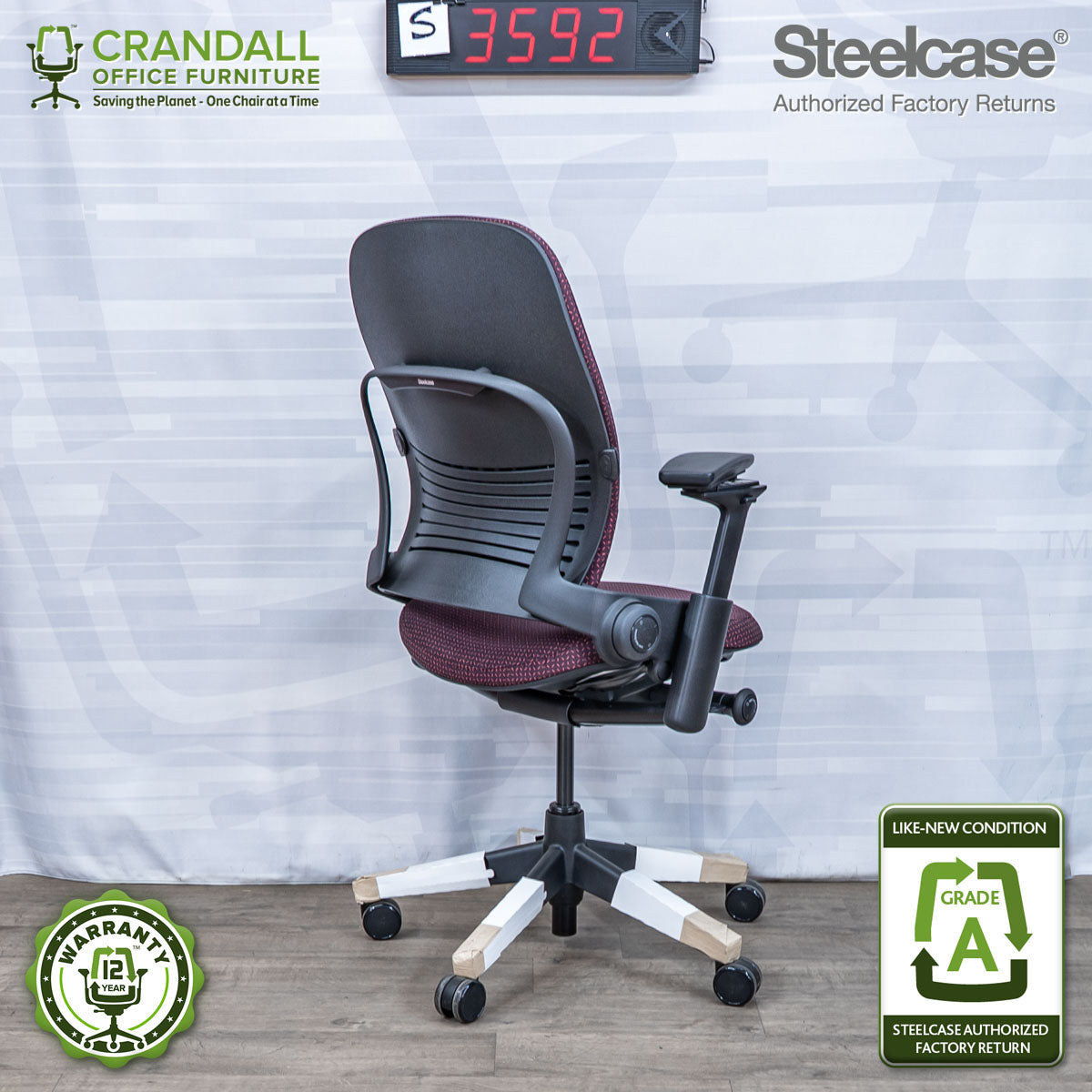 S-3592 - Steelcase V2 Leap - Grade A