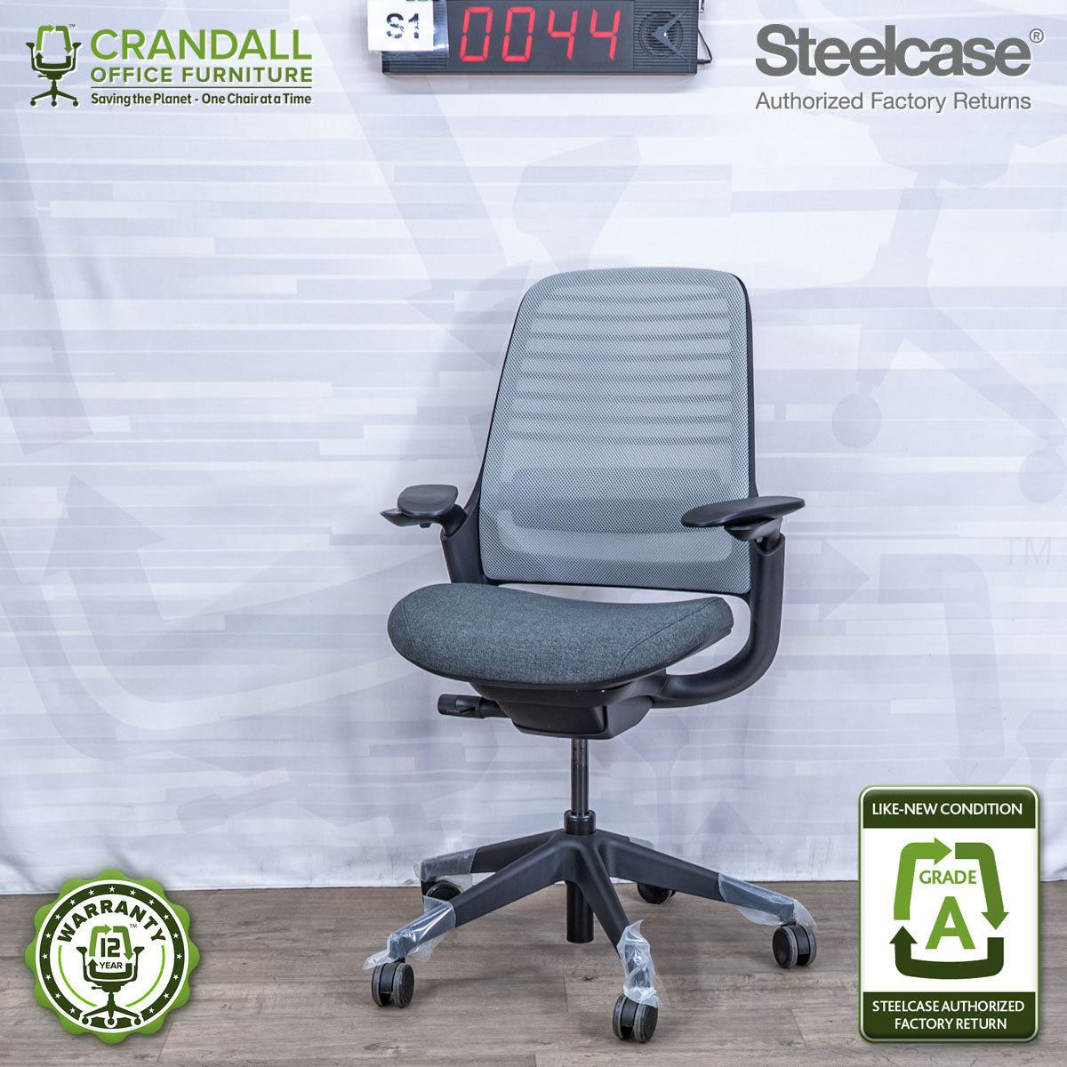 S1-0044 - Steelcase Series 1 - Grade A