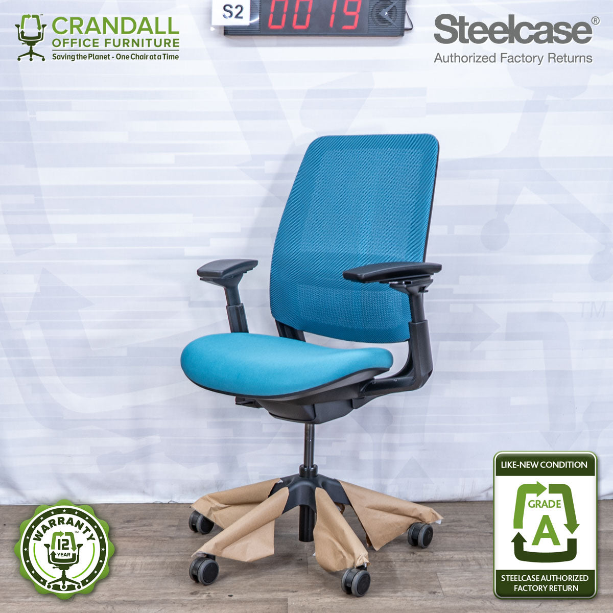 S2-0019 - Steelcase Series 2 - Grade A