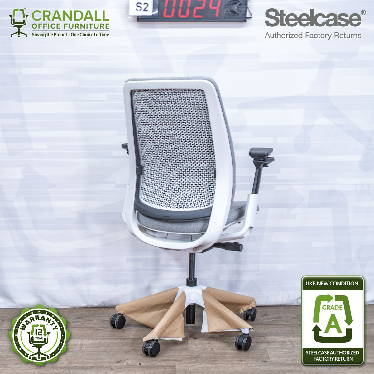 S2-0024 - Steelcase Series 2 - Grade A