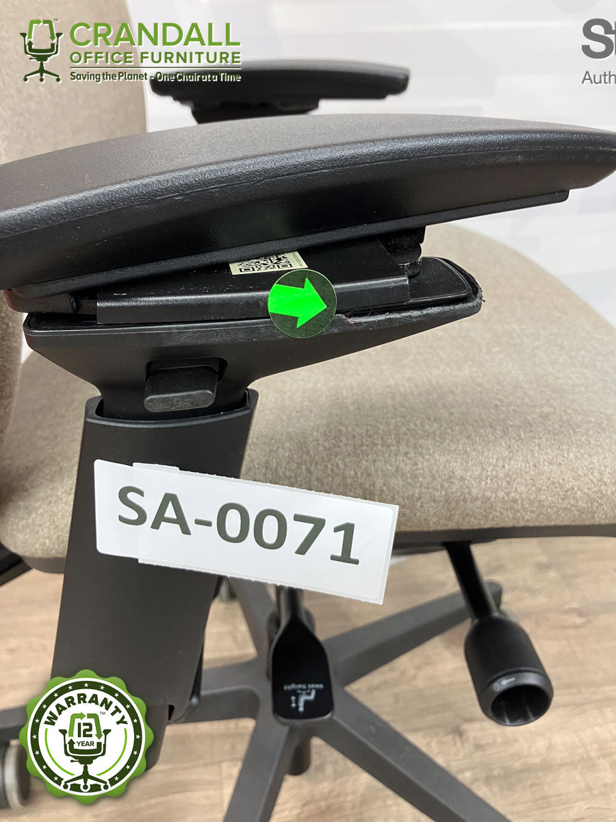 SA-0071 - Steelcase Amia - Grade B