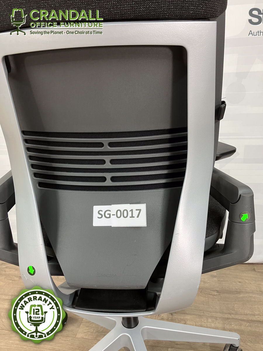 SG-0017 - Steelcase Gesture with Headrest - Grade B