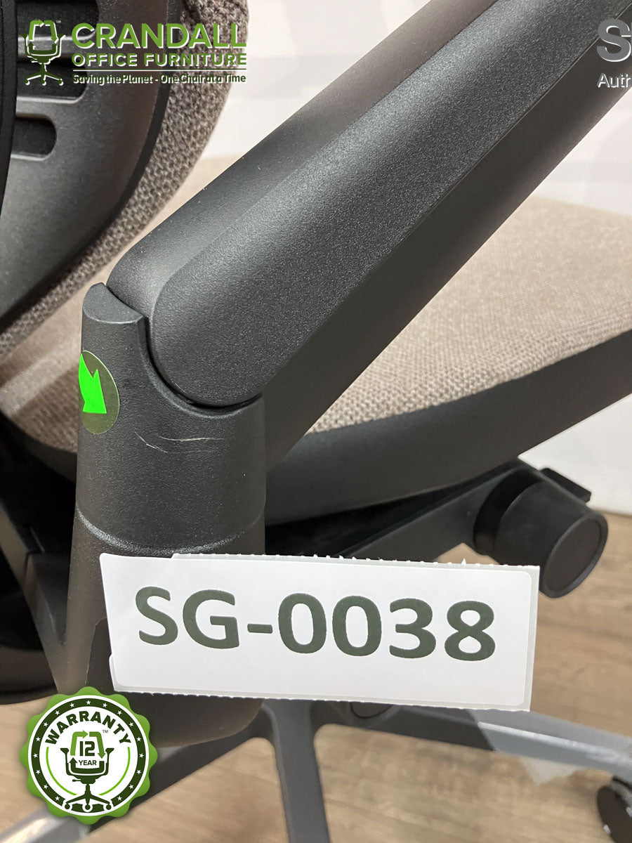 SG-0038 - Steelcase Gesture - Grade B