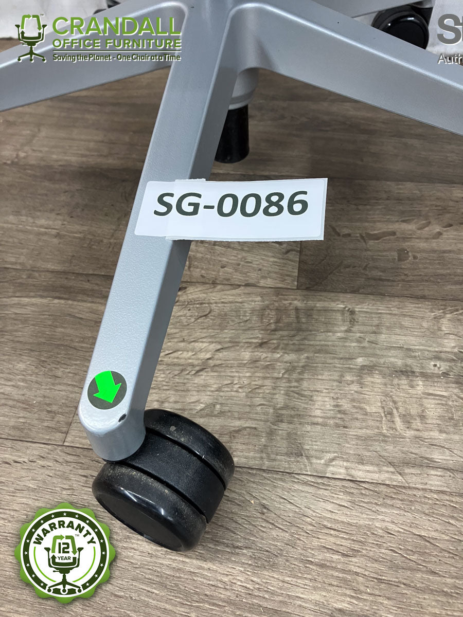 SG-0086 - Steelcase Gesture with Headrest - Grade B