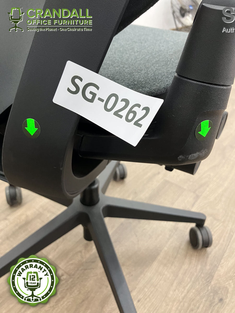 SG-0262 - Steelcase Gesture - Grade B
