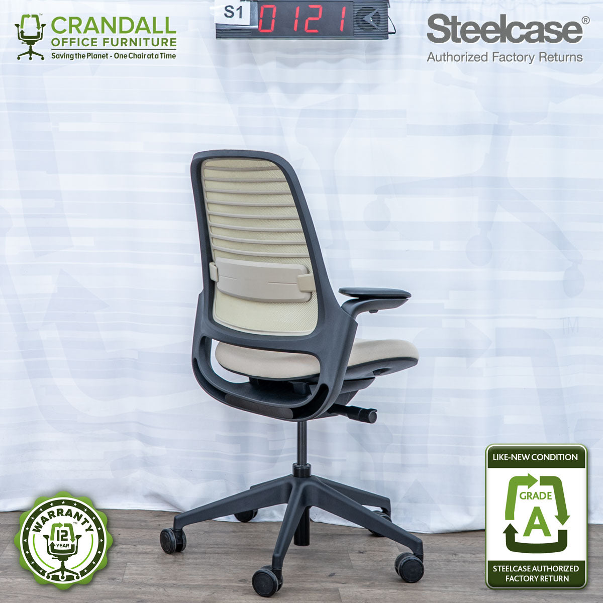 S1-0121 - Steelcase Series 1 - Grade A