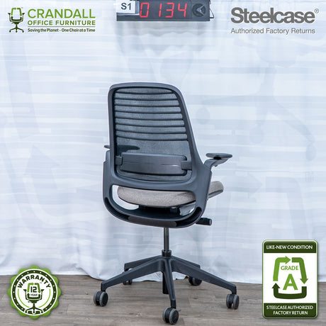 S1-0134 - Steelcase Series 1 - Grade A