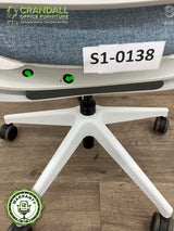 S1-0138 - Steelcase Series 1 - Grade B