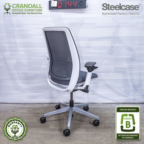 S-0144 - Steelcase Series 2 - Grade B
