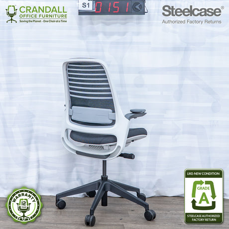 S1-0151 - Steelcase Series 1 - Grade A