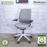 S-0162 - Steelcase Series 2 - Grade A