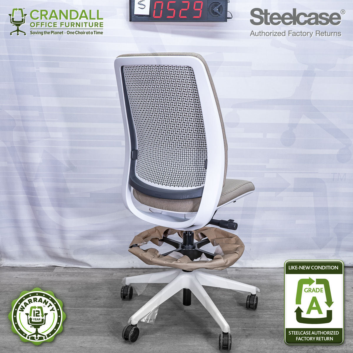 S-0529 - Steelcase Series 2 - Grade A – Crandall Office Furniture