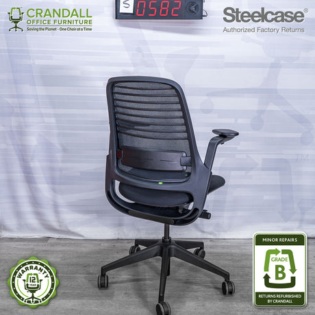 S-0582 - Steelcase Series 1 - Grade B