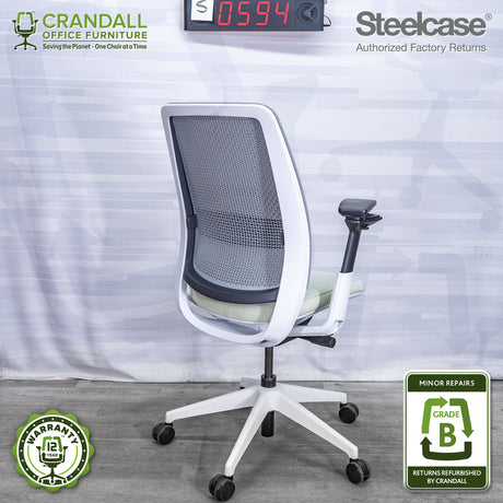 S-0594 - Steelcase Series 2 - Grade B