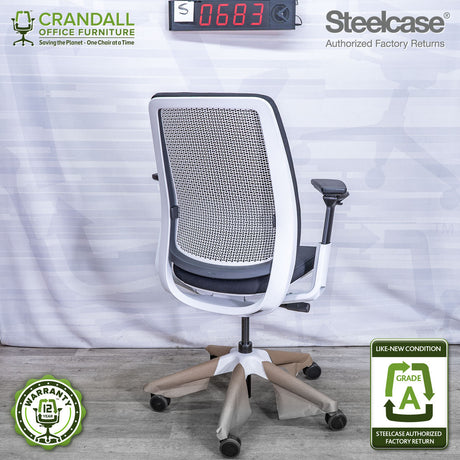 S-0683 - Steelcase Series 2 - Grade A