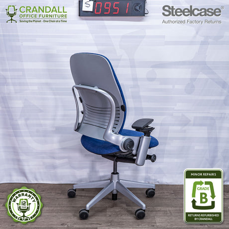 S-0951 - Steelcase V2 Leap - Grade A