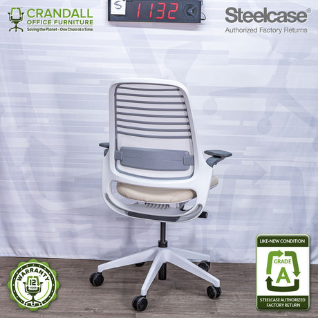 S-1132 - Steelcase Series 1 - Grade A