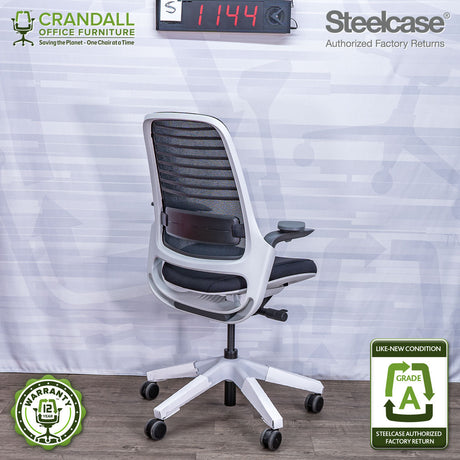 S-1144 - Steelcase Series 1 - Grade A