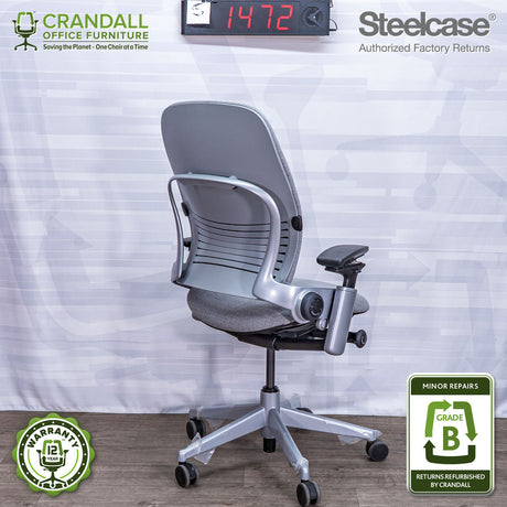 S-1472 - Steelcase V2 Leap  - Grade B