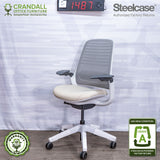 S-1487 - Steelcase Series 1  - Grade A