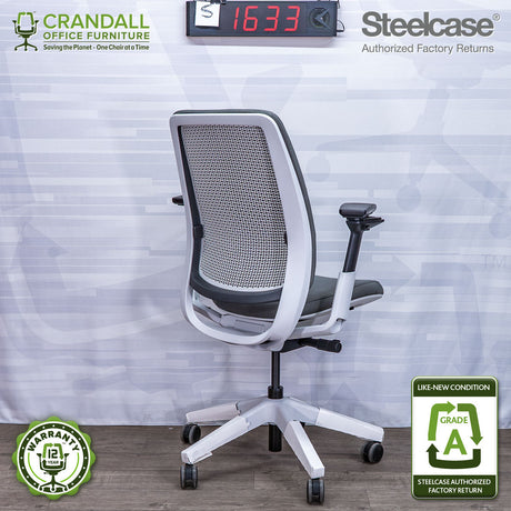 S-1633 - Steelcase Series 2  - Grade A