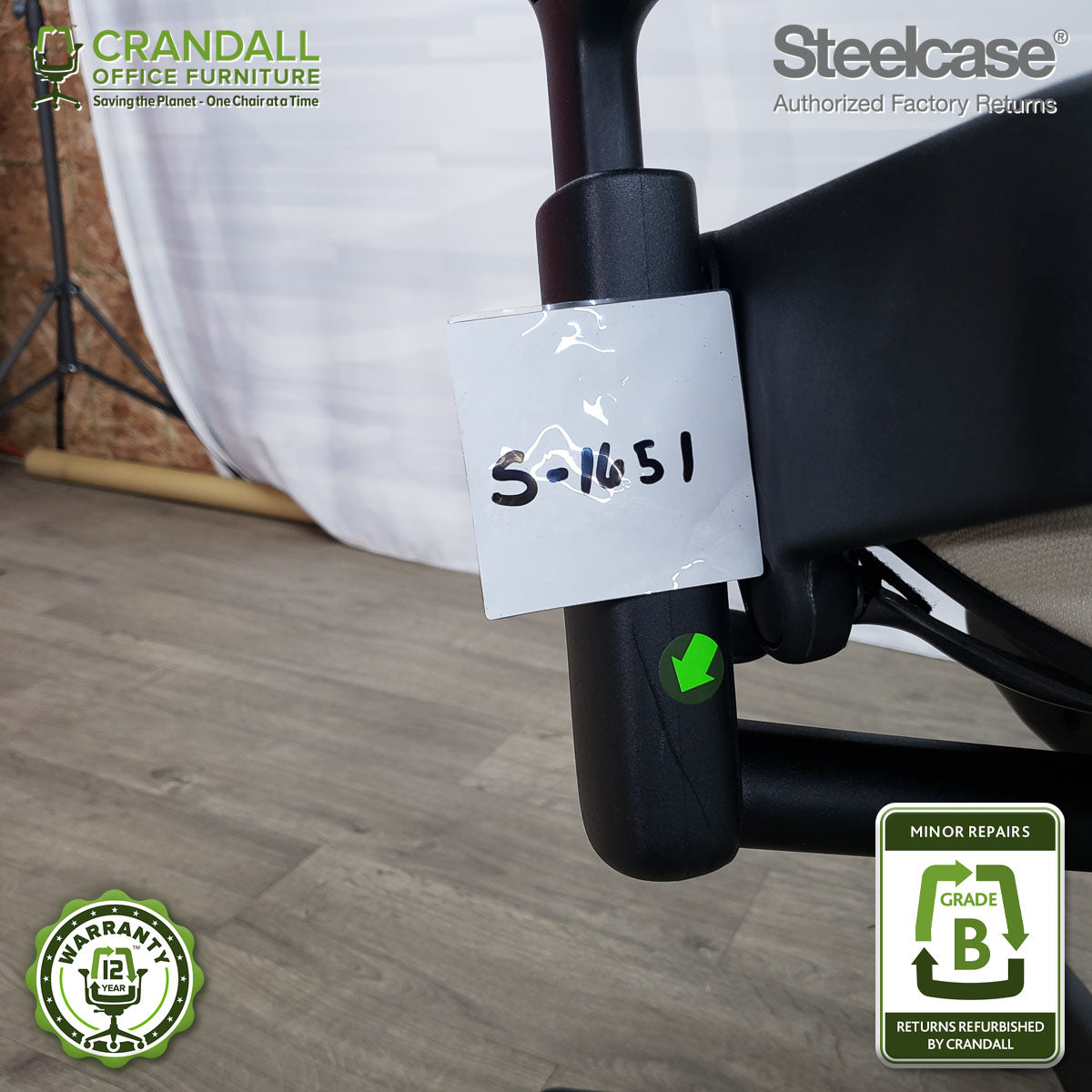 S-1651 - Steelcase V2 Leap  - Grade B