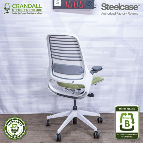 S-1686 - Steelcase Series 1 - Grade B