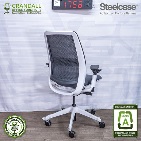 S-1758 - Steelcase Series 2 - Grade A