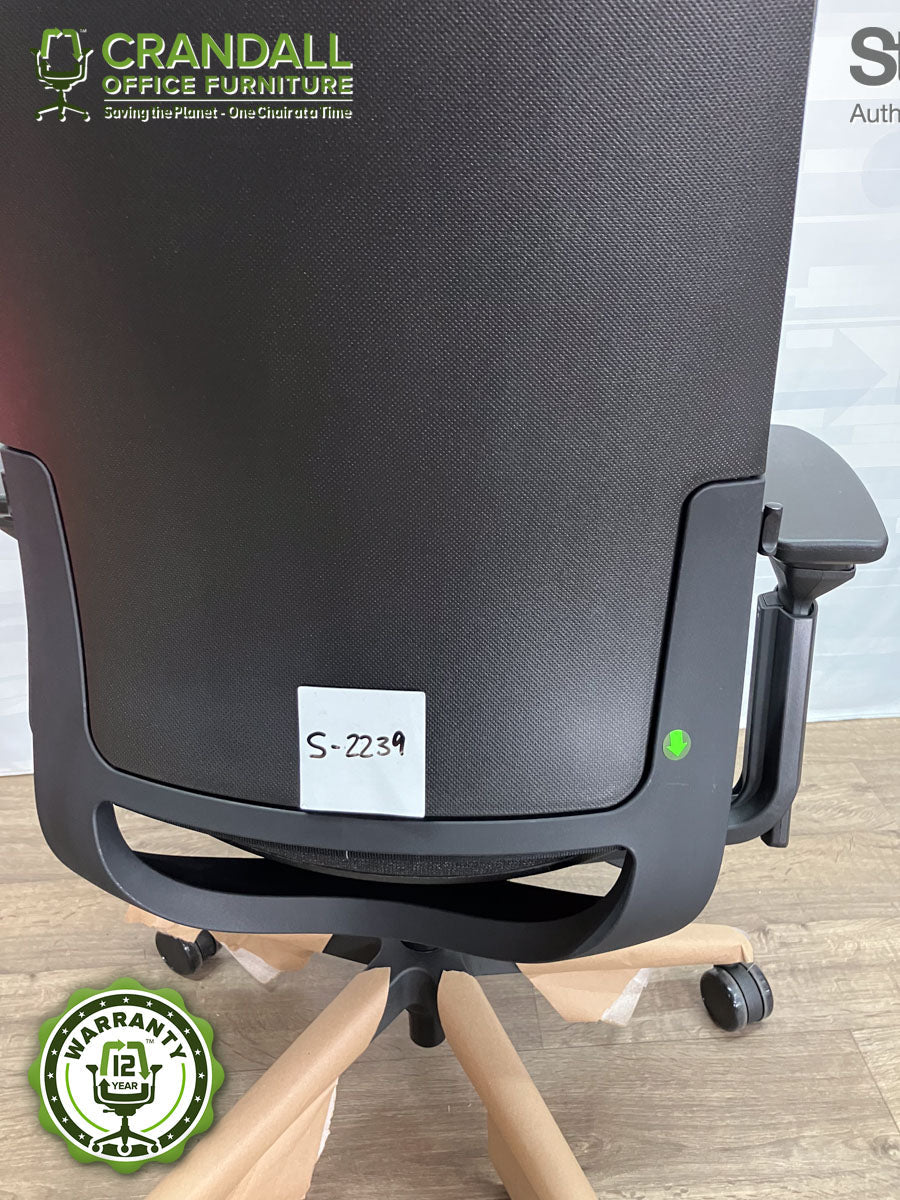 S-2239 - Steelcase Amia - Grade B