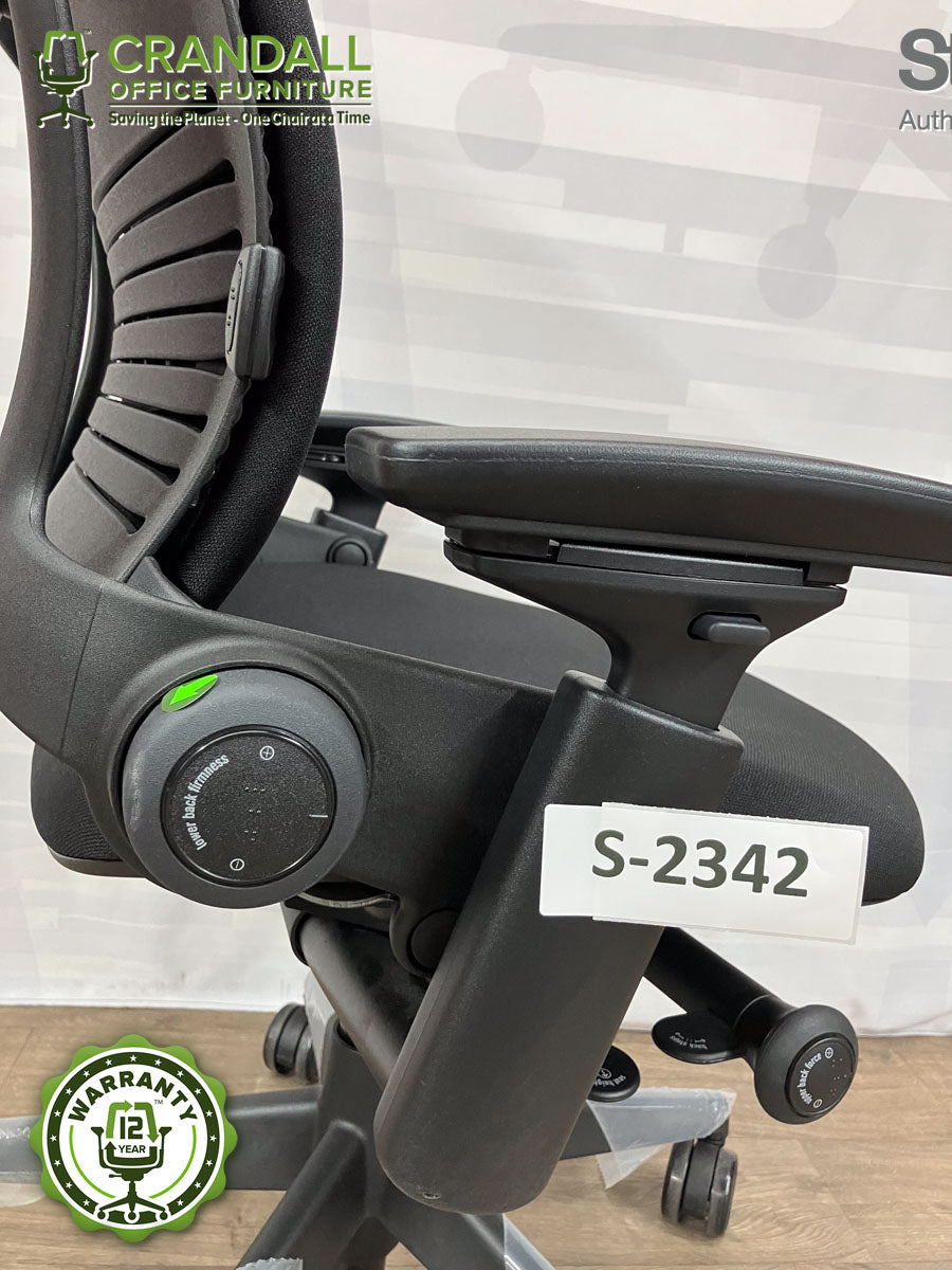 S-2342 - Steelcase V2 Leap - Grade B