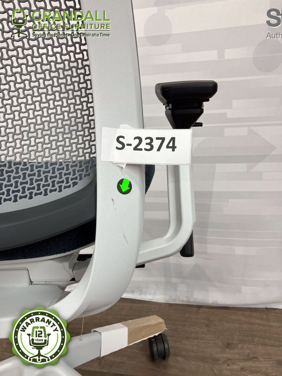 S-2374 - Steelcase Series 2 - Grade B