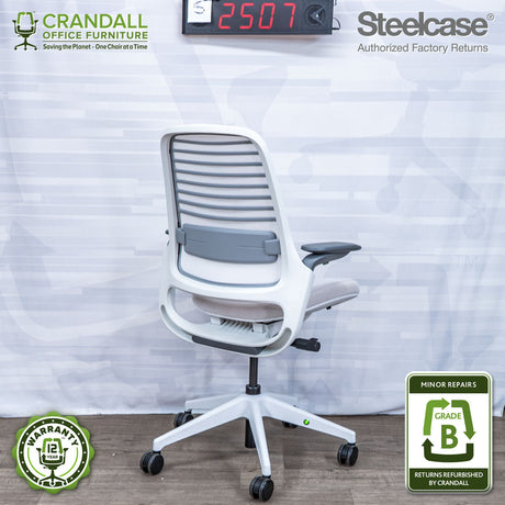 S-2507 - Steelcase Series 1 - Grade B