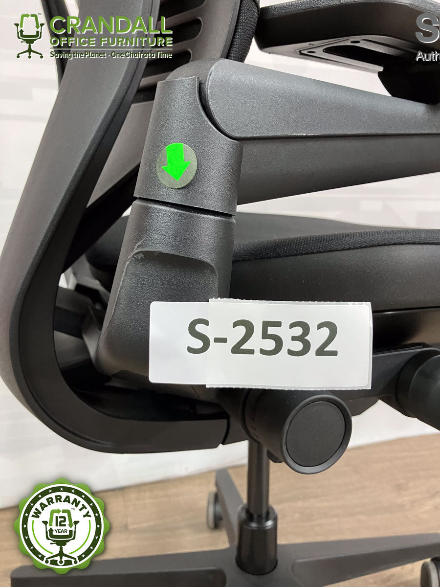 S-2532 - Steelcase Gesture - Grade B