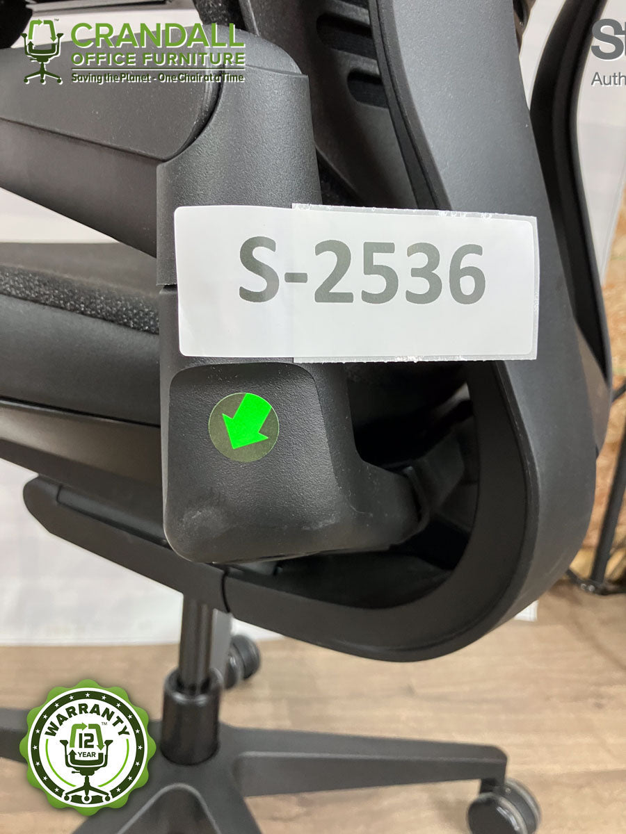 S-2536 - Steelcase Gesture with Headrest - Grade B