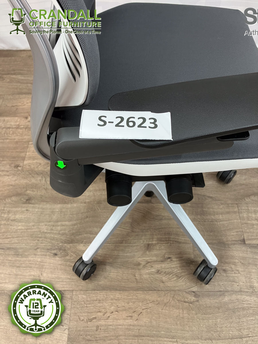 S-2623 - Steelcase Gesture - Grade B