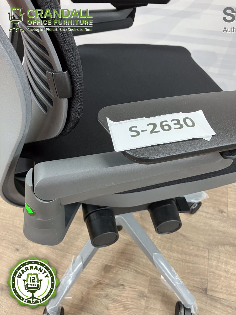 S-2630 - Steelcase Gesture with Headrest - Grade B