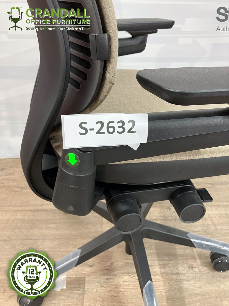 S-2632 - Steelcase Gesture with Headrest - Grade B