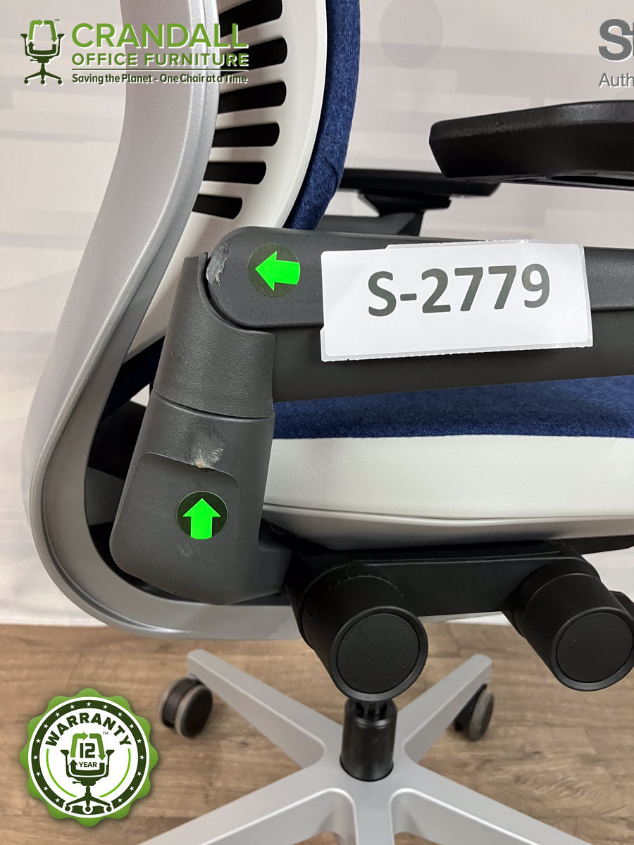 S-2779 - Steelcase Gesture with Headrest - Grade B