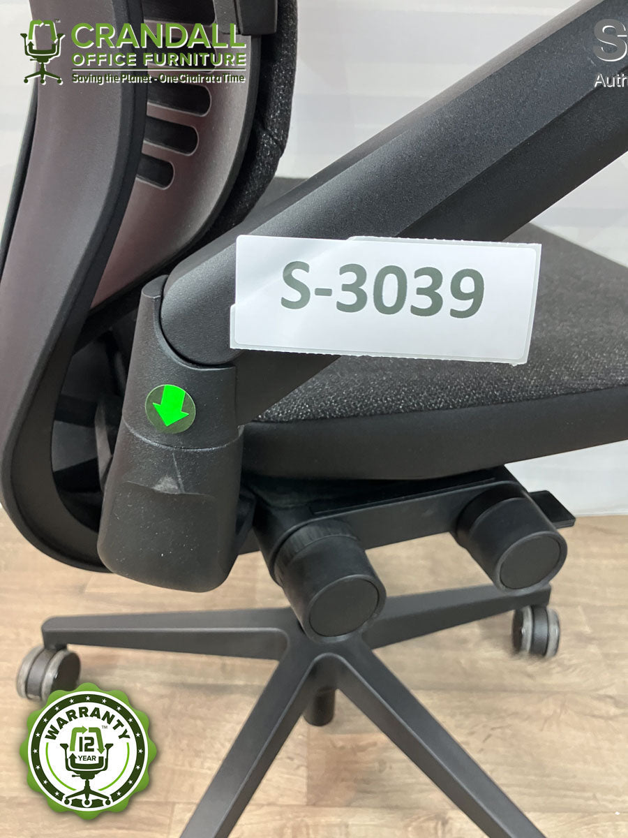 S-3039 - Steelcase Gesture - Grade B