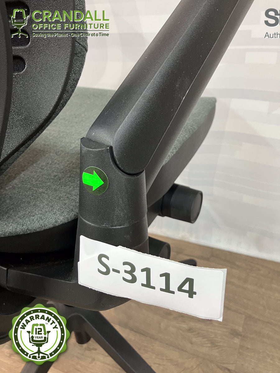 S-3114 - Steelcase Gesture with Headrest- Grade B