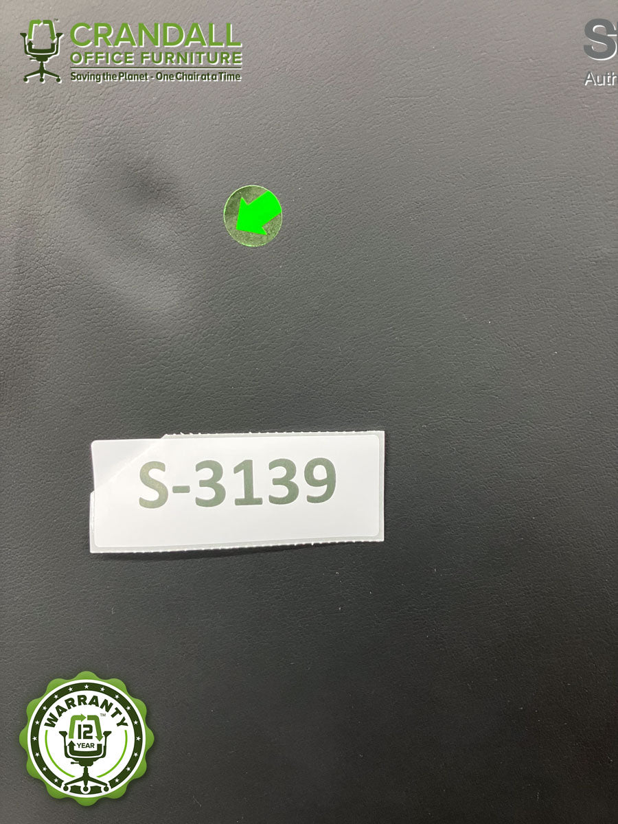S-3139 - Steelcase V2 Leap - Grade B