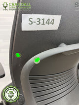 S-3144 - Steelcase V2 Leap - Grade B