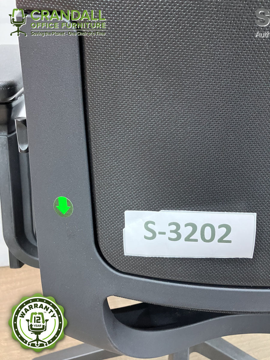 S-3202 - Steelcase Amia - Grade B