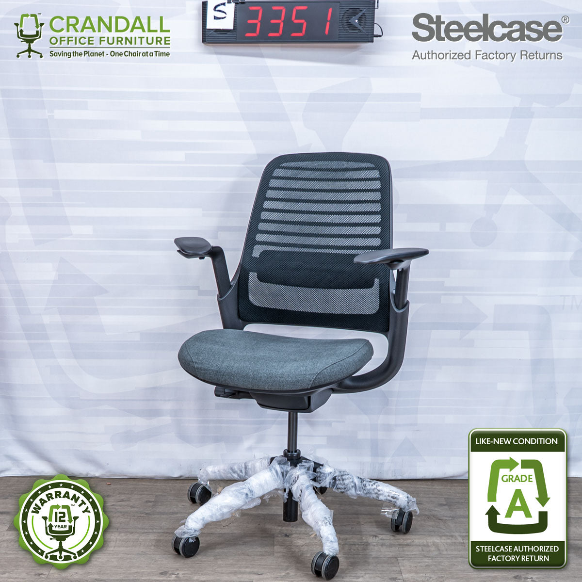 S-3351 - Steelcase Series 1 - Grade A