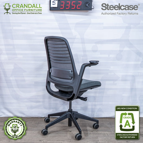 S-3352 - Steelcase Series 1 - Grade A