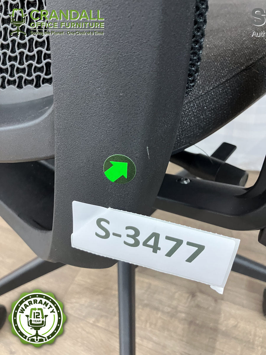 S-3477 - Steelcase Series 2 with Headrest - Grade B