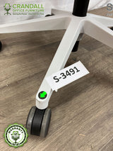 S-3491 - Steelcase Amia - Grade B