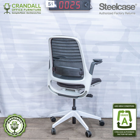 S1-0025 - Steelcase Series 1 - Grade A