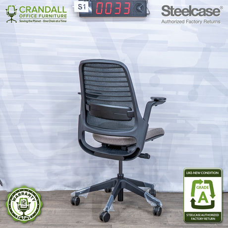 S1-0033 - Steelcase Series 1 - Grade A